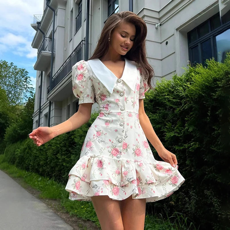 Vestido Curto Romântico
